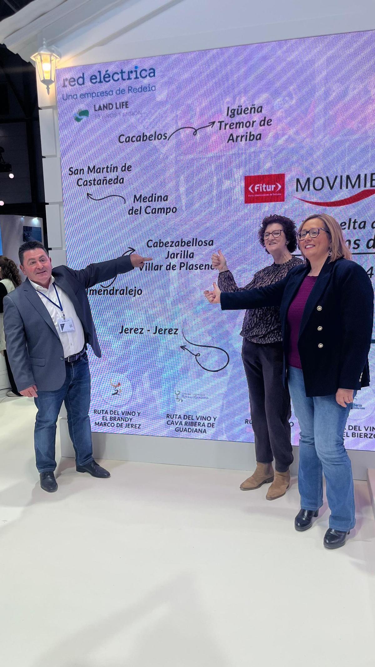 Alcaldes de pueblos de Cáceres afectados por incendios, incluidos en una ruta ciclista nacional.