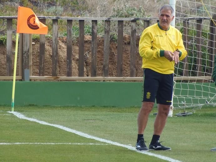 Fotos del entrenamiento de la UD Las Palmas en El Saler (24/01/2019)
