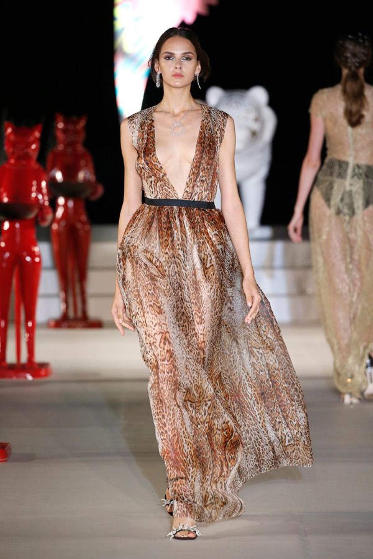 Mercedes Benz Fashion Weekend Ibiza: vestido 'animal print' de Alvarno