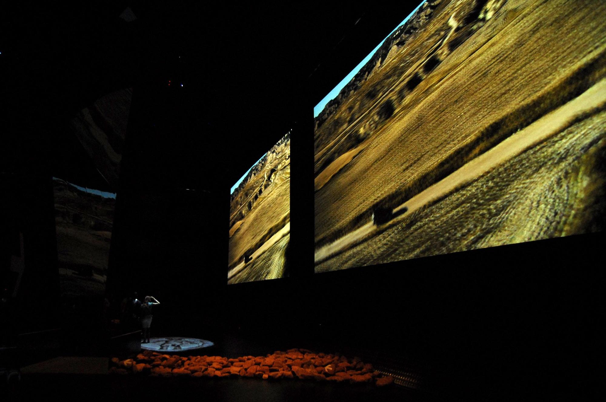 Así era el interior del Pabellón de Aragón en la Expo 2008