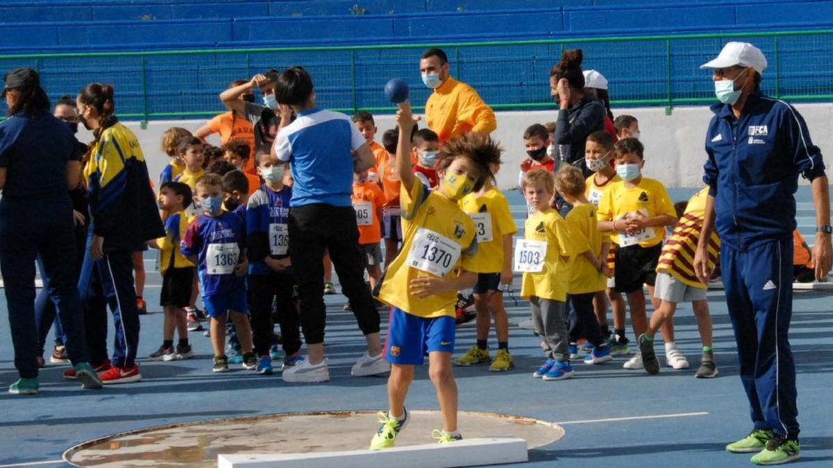 La cantera grancanaria se luce, por fin, ante su público