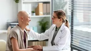 Más de 1.500 pacientes de cáncer y sus familiares recibieron atención psicológica gratuita en Málaga en 2024