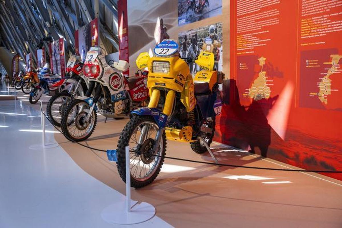 Reinas del desierto: la memoria del Dakar toma Zaragoza
