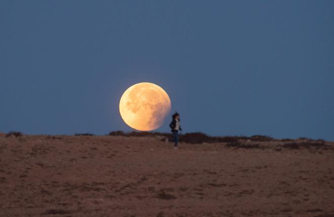 El eclipse lunar desde Fuerteventura.