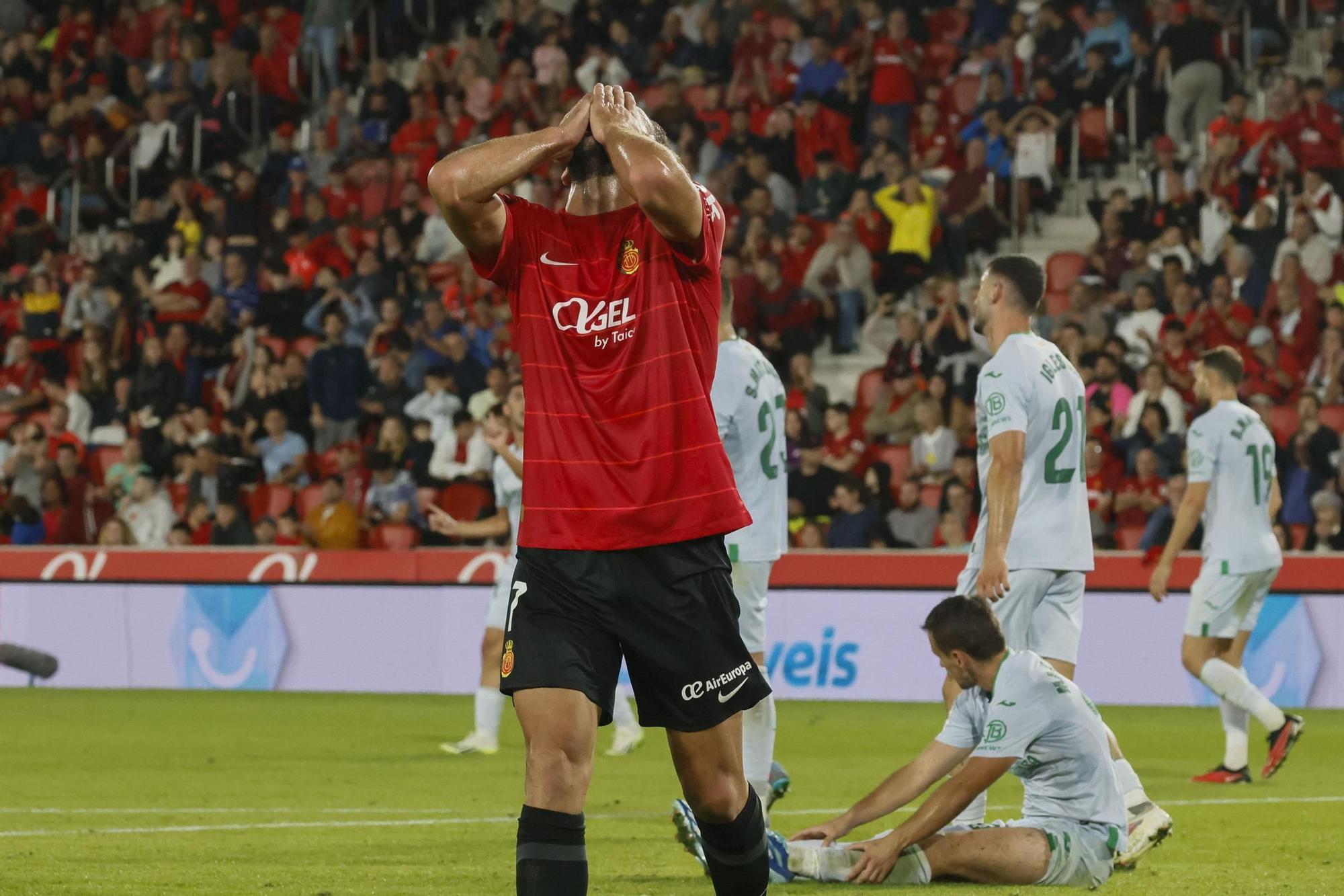 Las imágenes del RCD Mallorca-Getafe disputado en Son Moix (0-0)