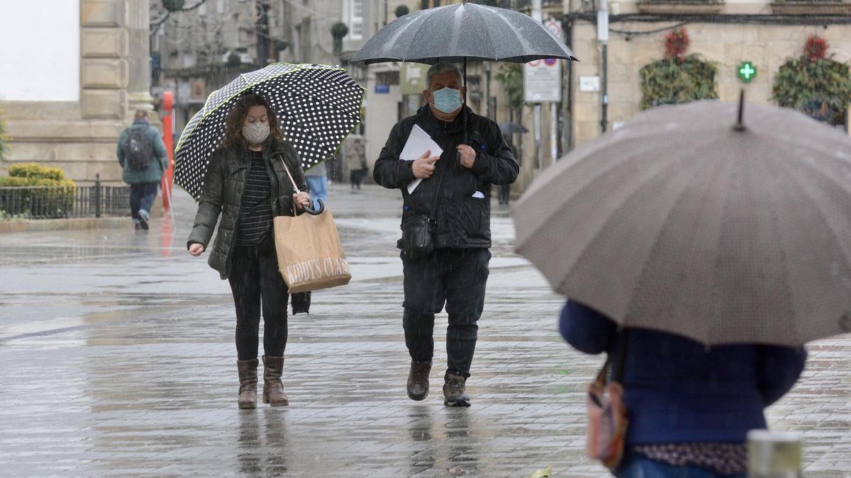 La lluvia fue una constante en la mañana del viernes en la Boa Vila.