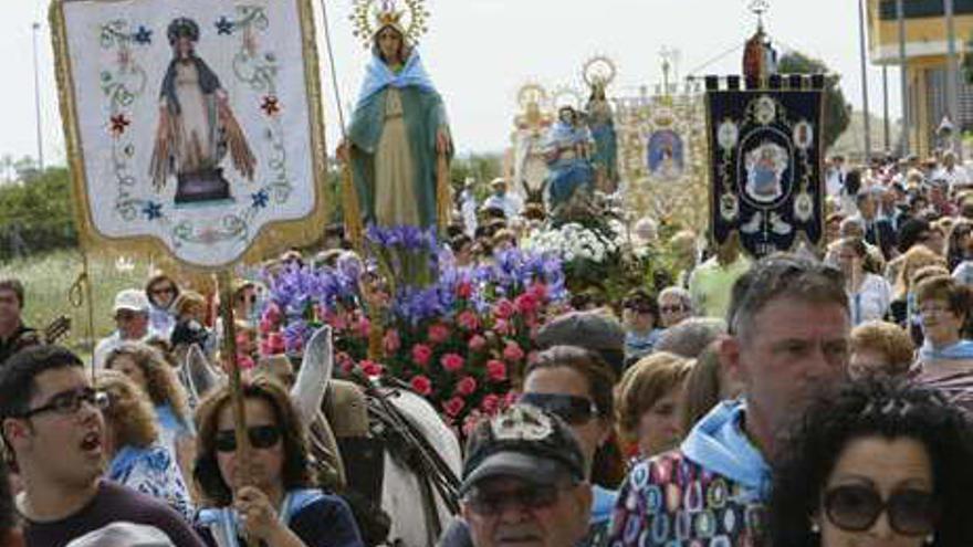 Multitudinaria romería para ganar el Jubileo en Cox