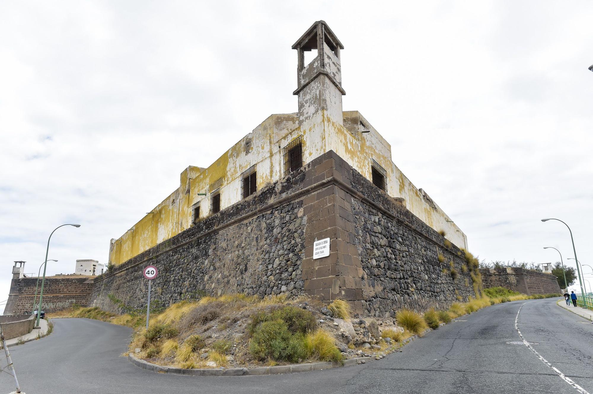 Castillo de San Francisco donde el Ayuntamiento capitalino hará limpieza de la zona y una prospección arqueológica