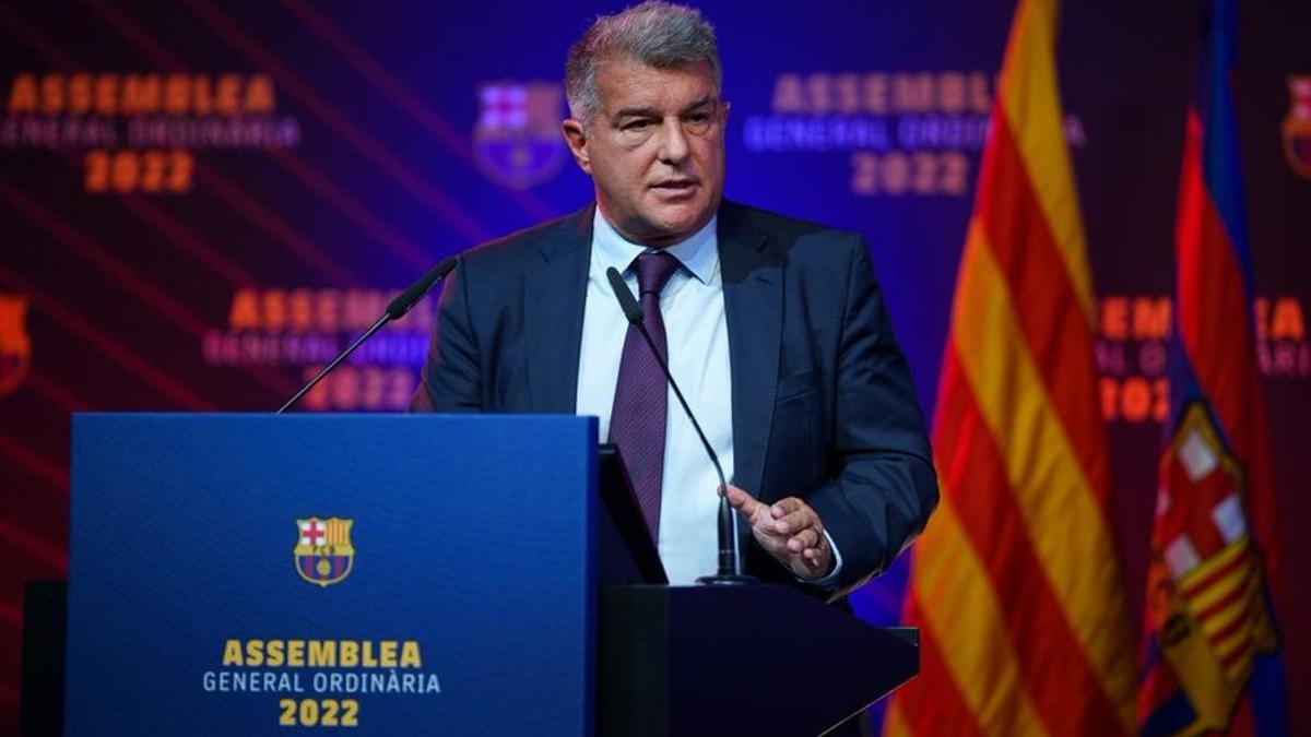 Laporta se dirige a los compromisarios del Barça por vía telemática.