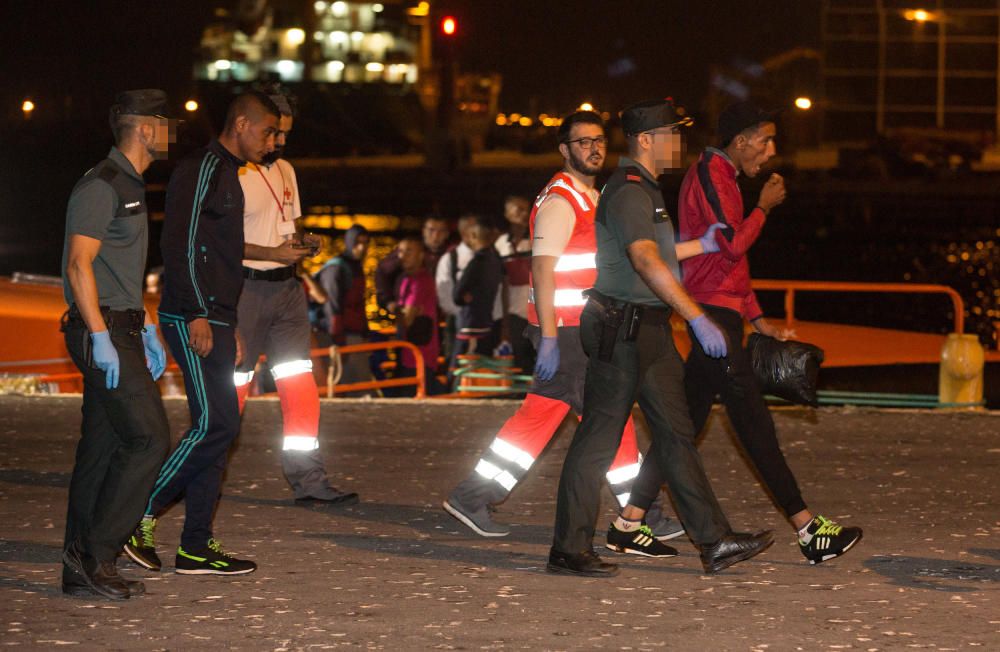 Interceptan varias pateras en la costa de Alicante