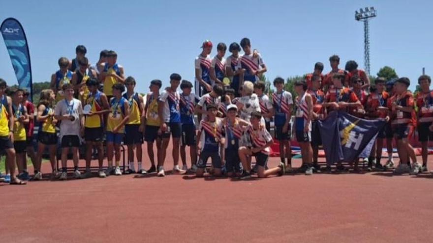 El combinat manresà masculí al capdamunt del podi per equips