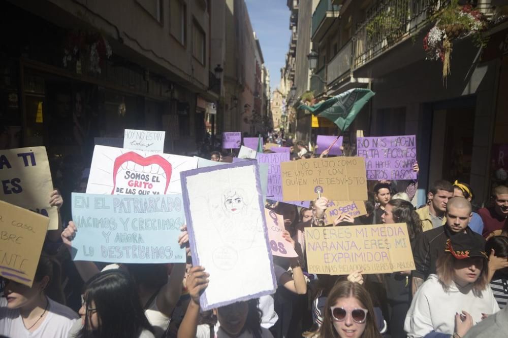 La feministas calientan motores antes de la manifestación del 8-M en Murcia