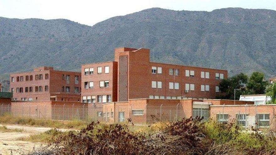Posible primera muerte por coronavirus de un funcionario de prisiones en Alicante