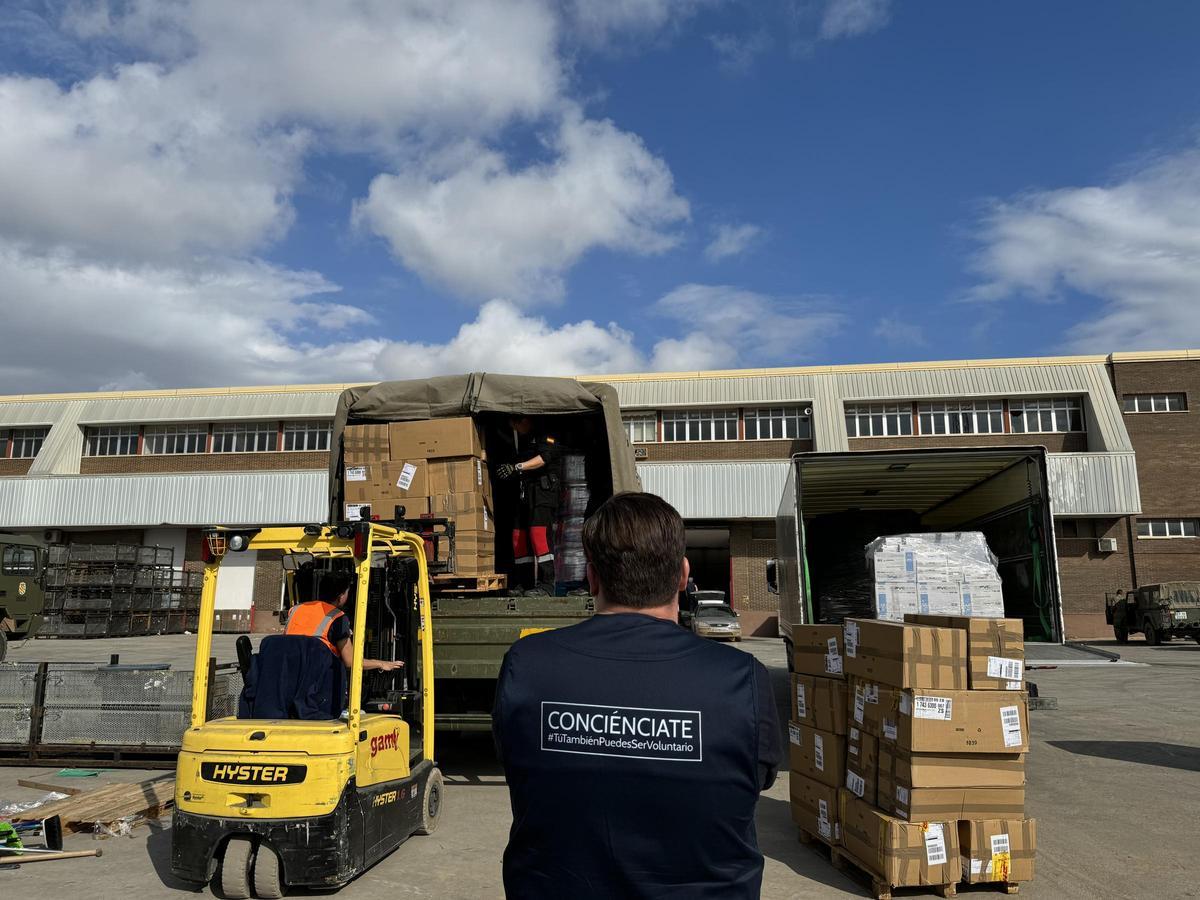 Camiones cargados con la ayuda humanitaria