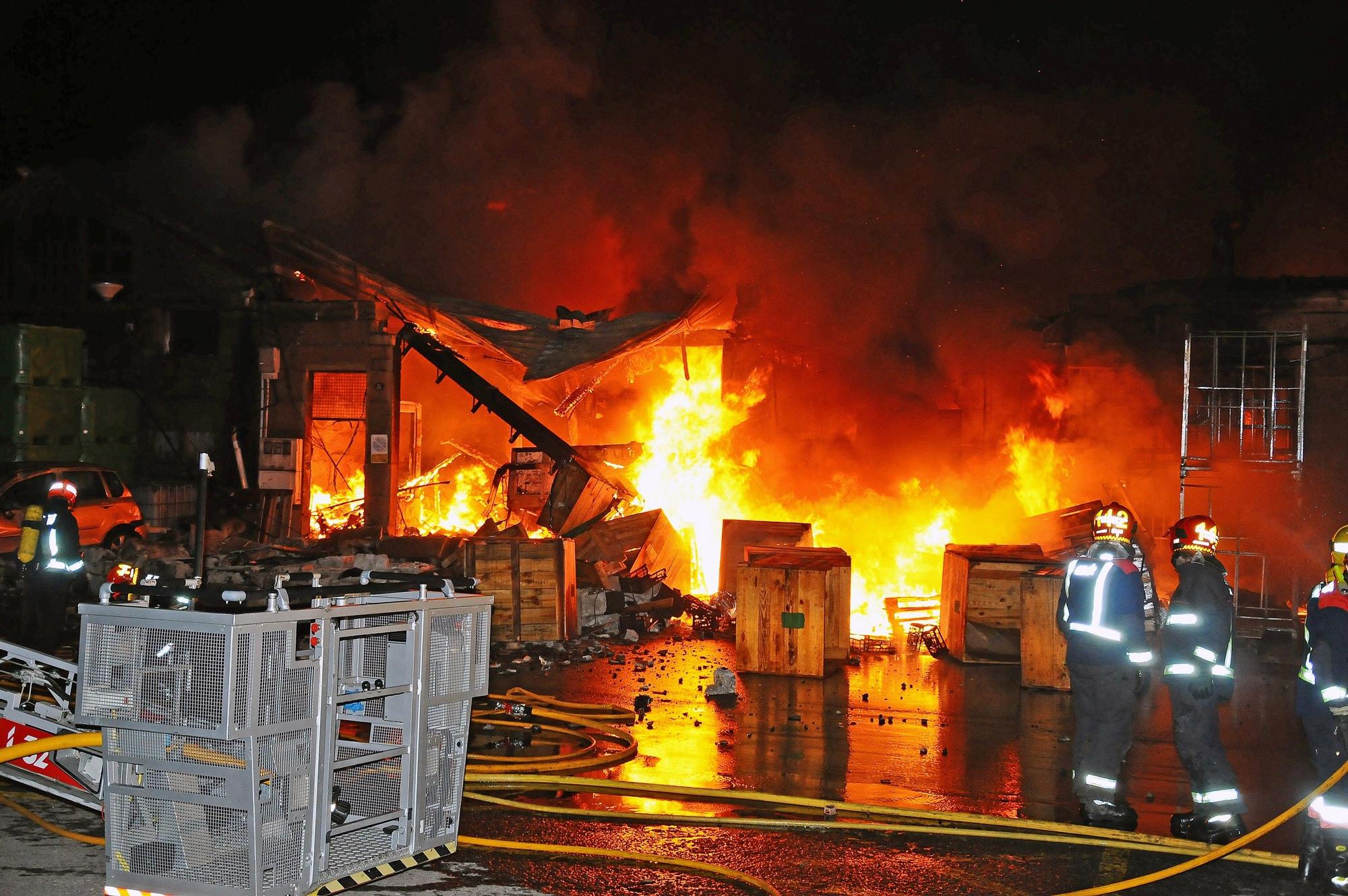 Incendio de Conservas Lago Paganini. Diciembre de 2011