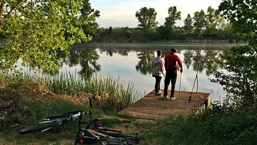 Plataforma instalada en el Duero, en Villaralbo. | L. O. Z.