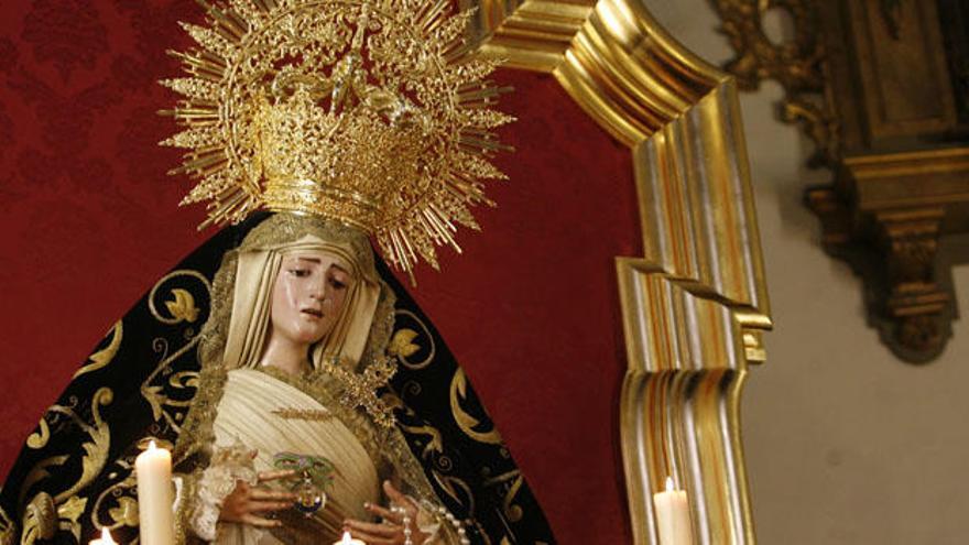 La copia de seguridad se ha hecho de la imagen de la Virgen de los Dolores y del Cristo.