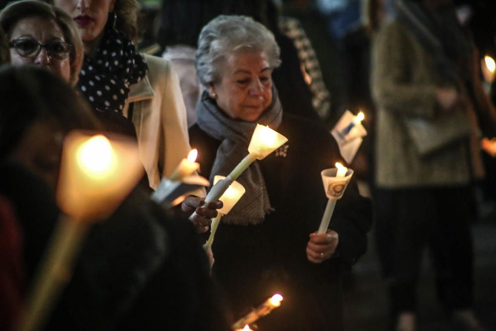 La Inmaculada Concepción protagoniza la tradicional procesión en Torrevieja.