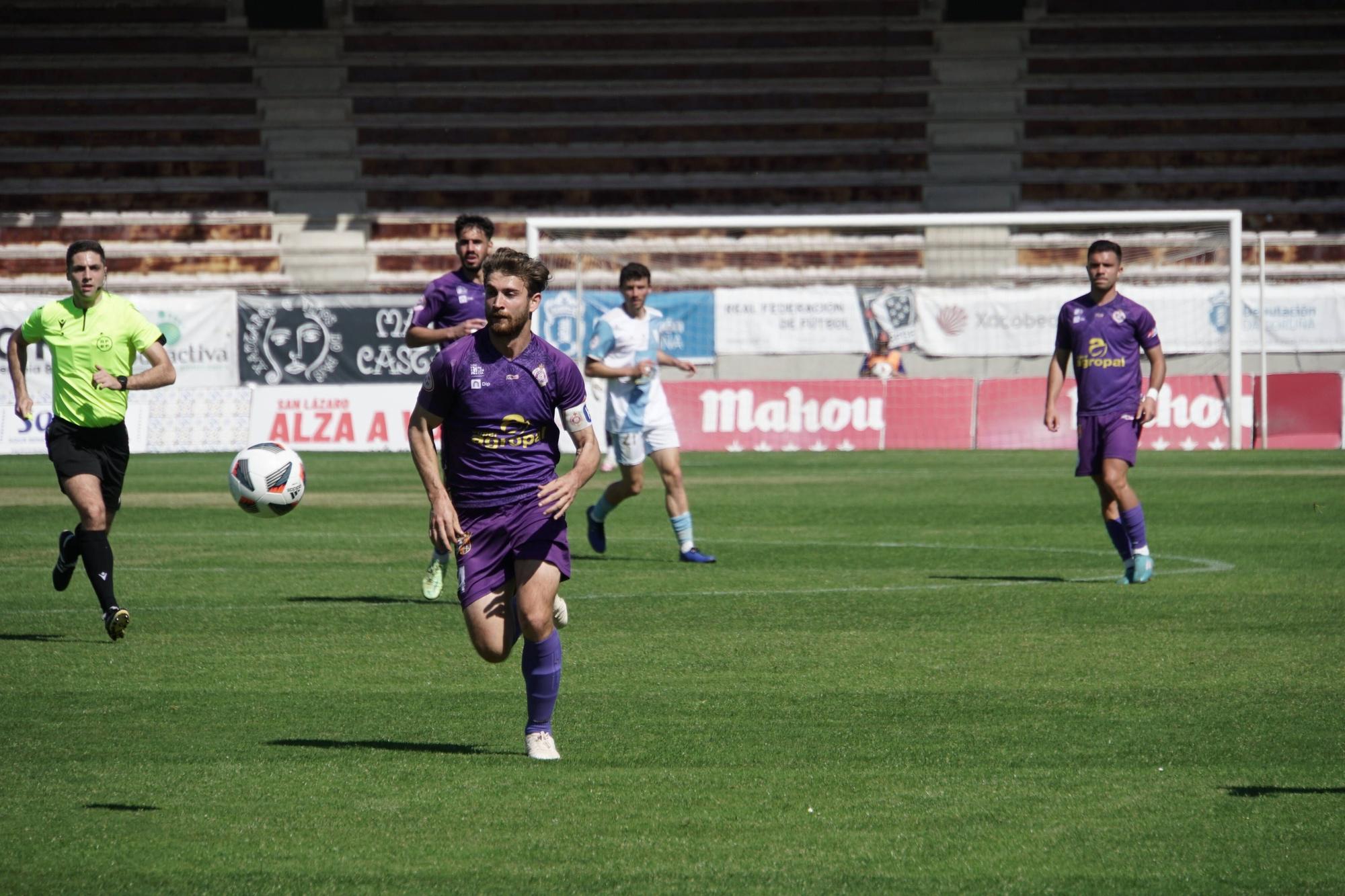 SD Compostela 3 - Palencia 0: las imágenes del partido