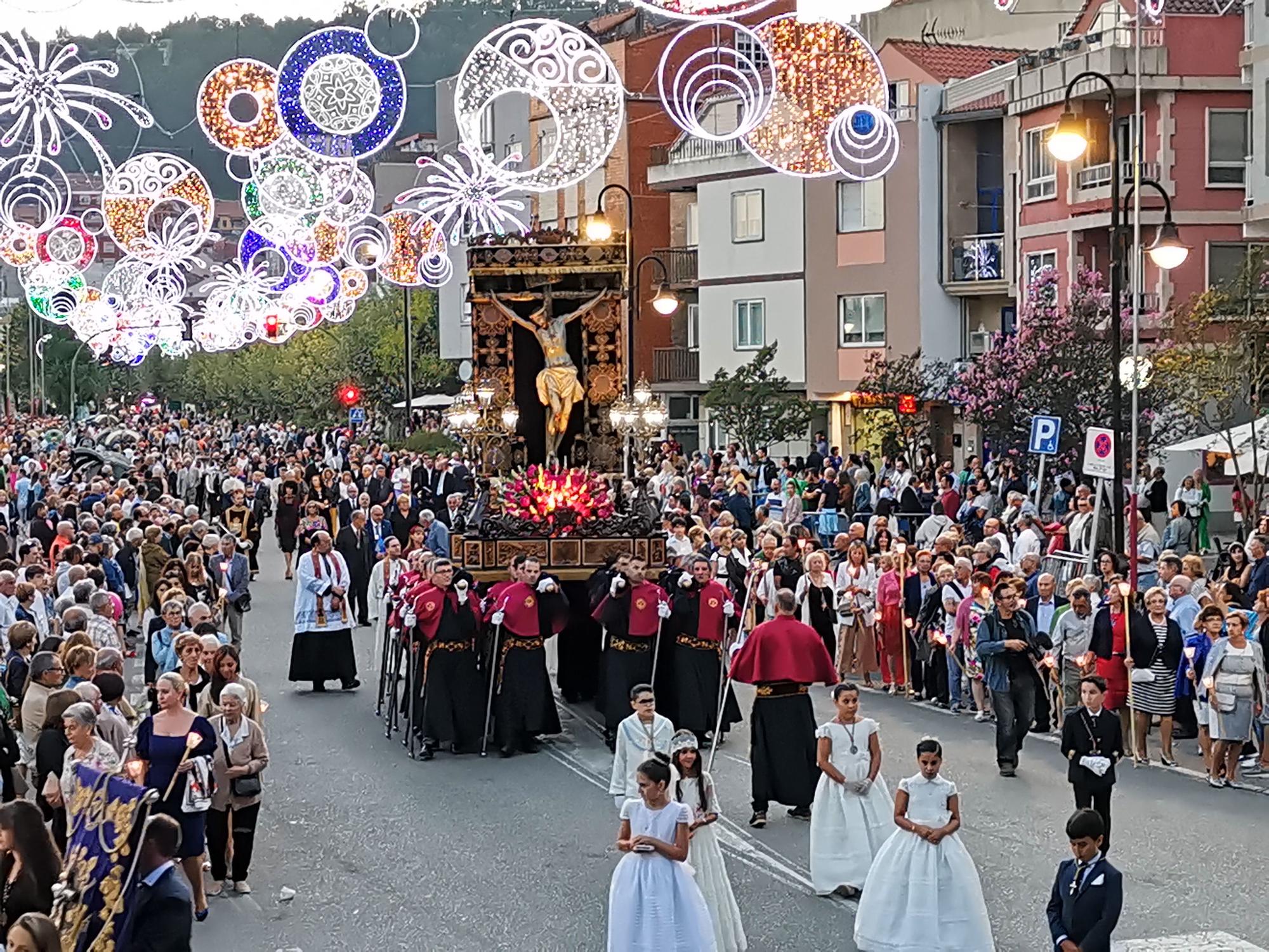 La procesión de las Festas do Cristo de Cangas