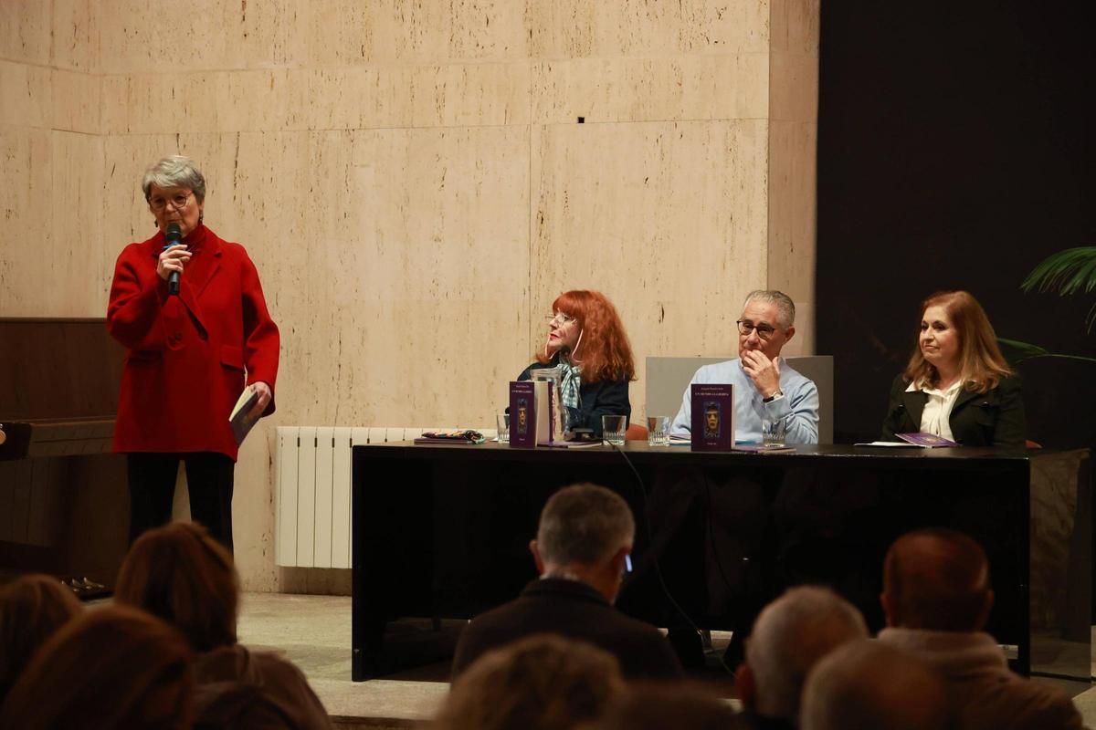 Presentación del poemario en el Ateneo de Cáceres el pasado 3 de diciembre.