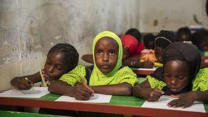 Escuela para niños y niñas de la OMN (Organización de migrantes de Nouadhibou). ©Save the Children/Pablo Blázquez.