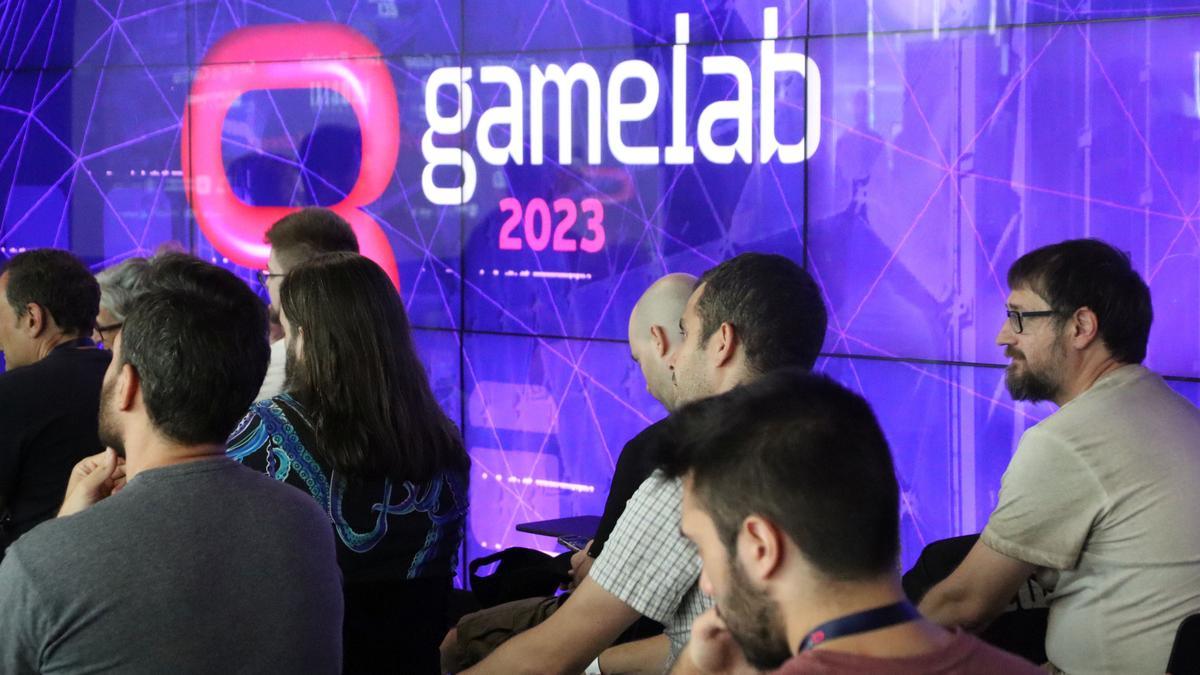 Una de les xerrades en el marc del Gamelab, a l'edifici Mediatic de Barcelona.
