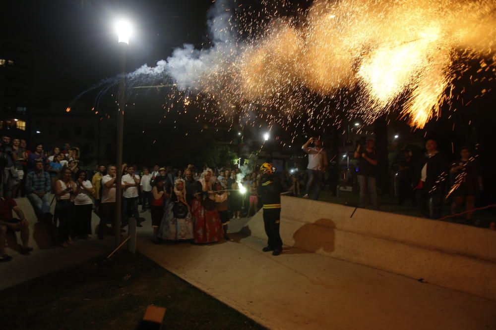 Alicante arde con las Hogueras