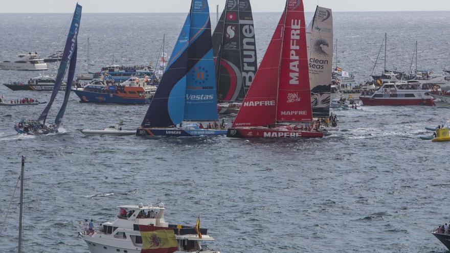 Un momento de la salida de la regata desde Alicante en la última edición de la Volvo, en 2017.