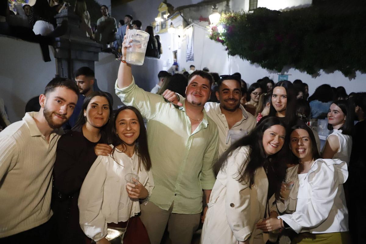 Noche de ‘juernes’ en las Cruces de Córdoba