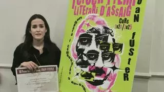 Premian a una estudiante del IES Jaume I con el Joan Fuster d’Assaig