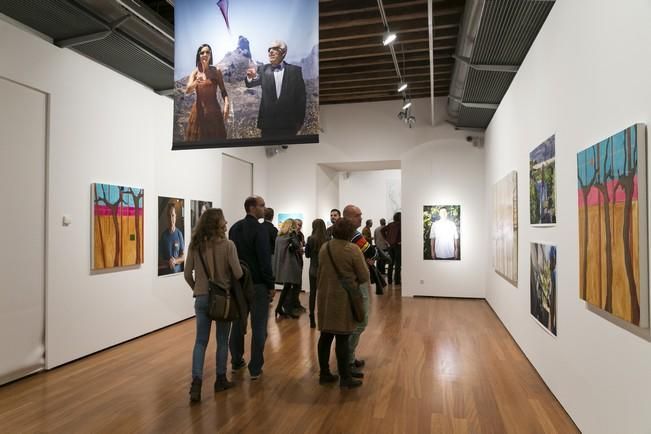 EXPOSICIÓN "LOS COLORES DEL VINO"