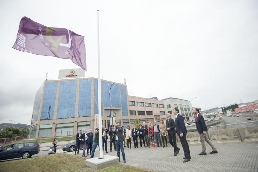 La bandera reconoce la calidad de los parques empresariales.