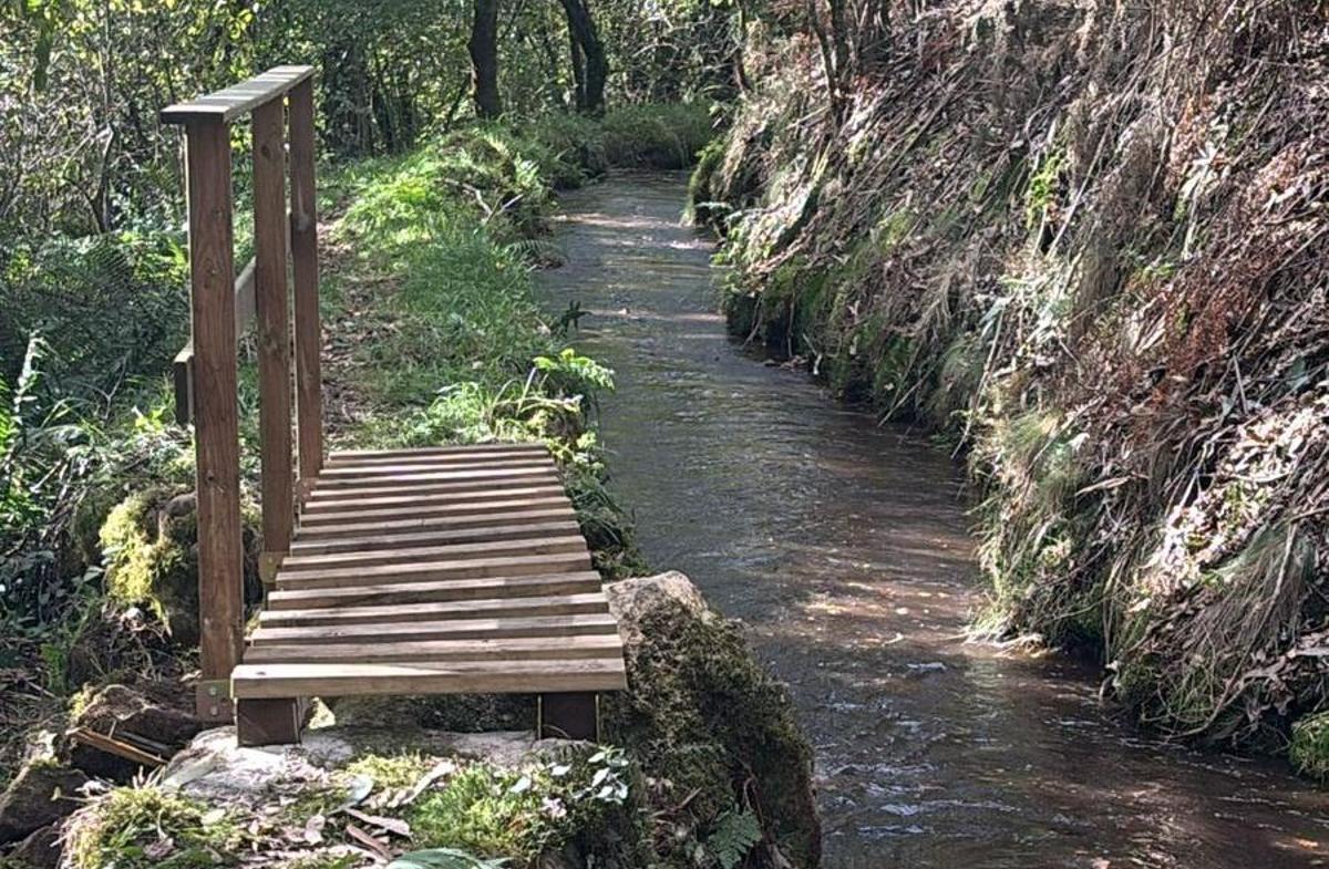 Parte del acueducto estradense de Leira junto al río Umia