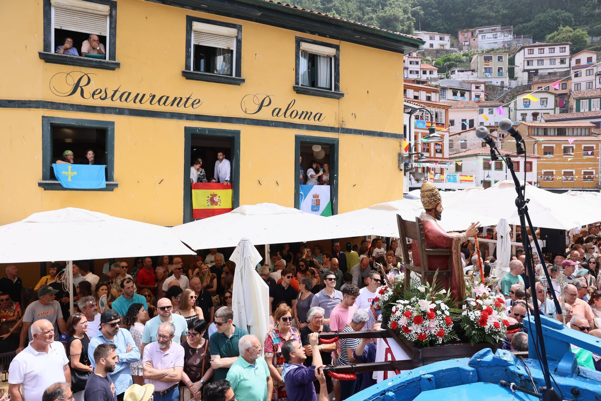 EN IMÁGENES: así fue el día de L'Amuravela en Cudillero