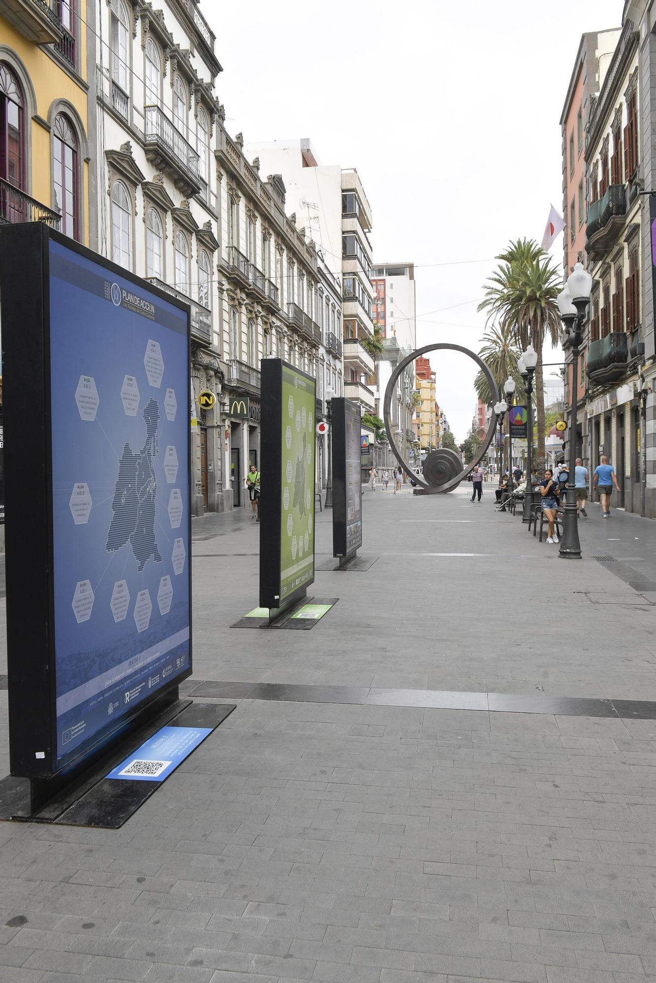 Carteles publicitarios de actos en Triana (julio '22)