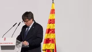 Puigdemont: "Algunos tenemos que luchar con una mano atada a la espalda"