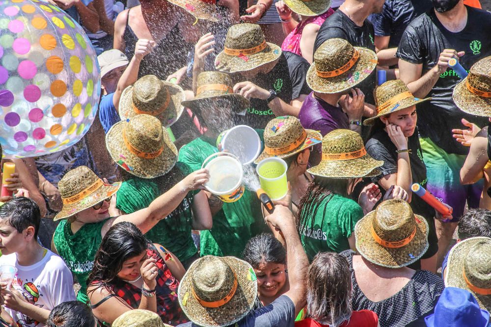 Chupinazo de las fiestas en Rojales