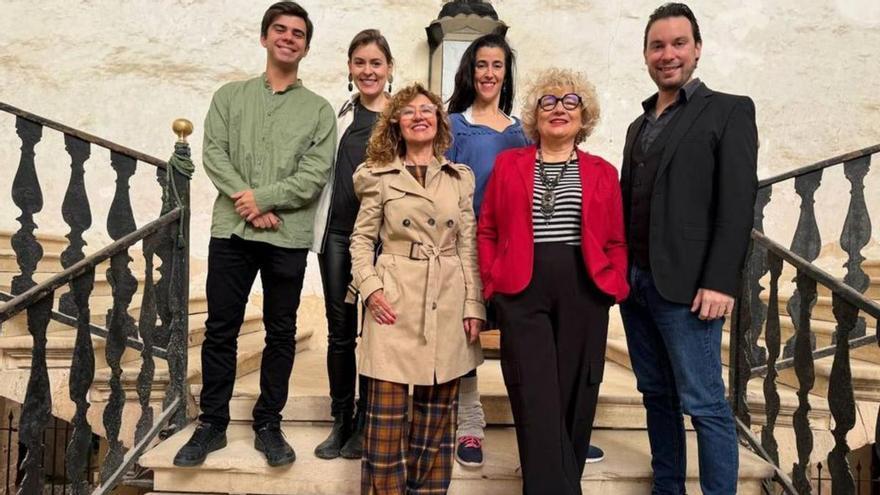 Foto de familia de los responsables del festival.