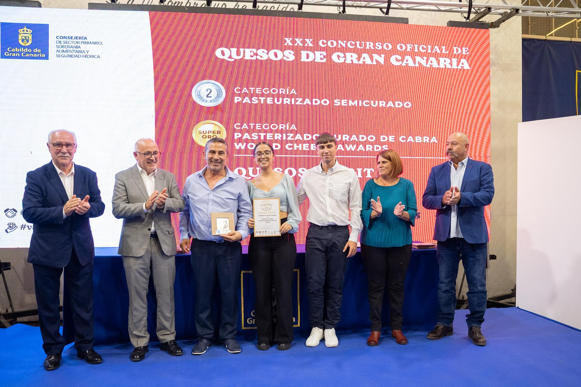 Entrega de premios de los concursos oficiales de queso y vino de 2023