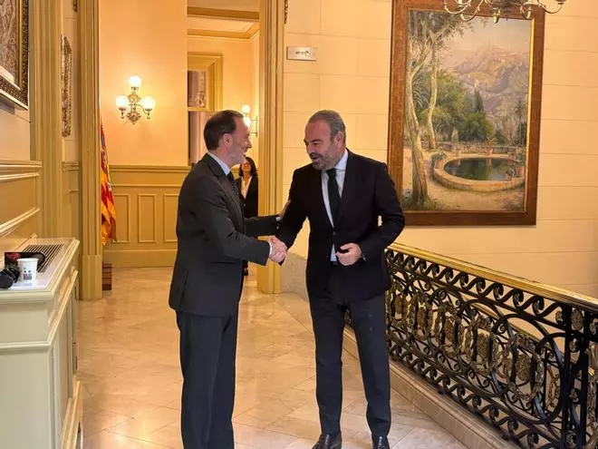 Escarrer vuelve a cargar contra  las 90.000 plazas de alquiler turístico del nuevo decreto: "Nos puede pasar factura"