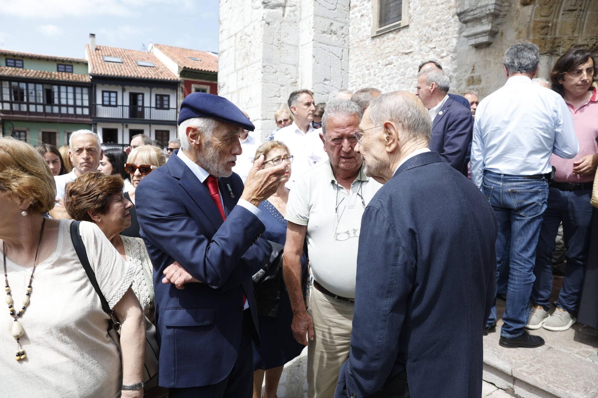 Las imágenes del funeral de Antonio Trevín en la basílica de Llanes.