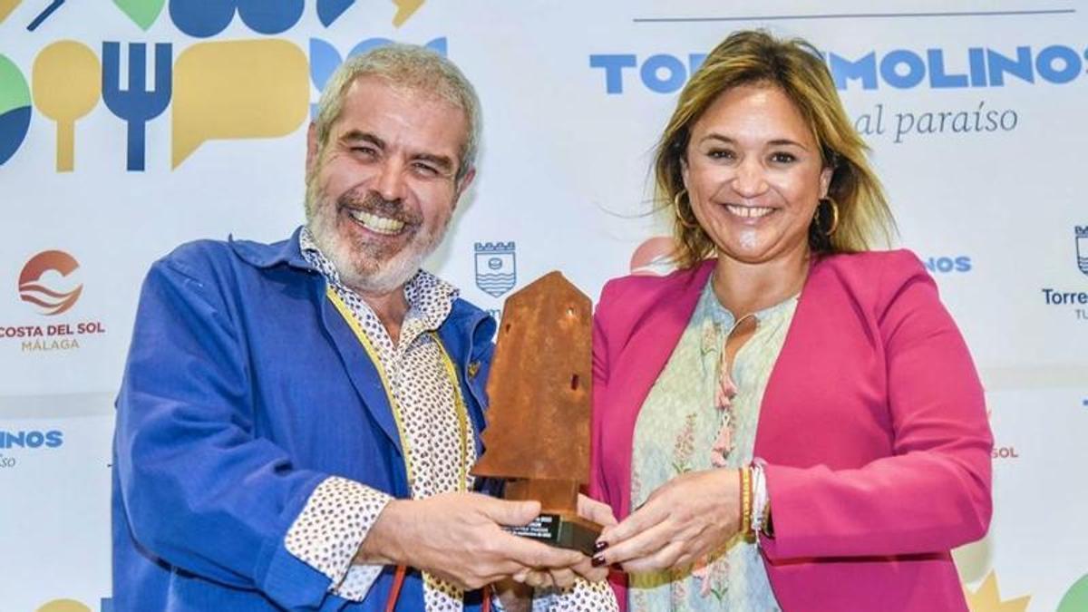 Torremolinos premia la fidelidad de Lorenzo Caprile como Turista de Honor.