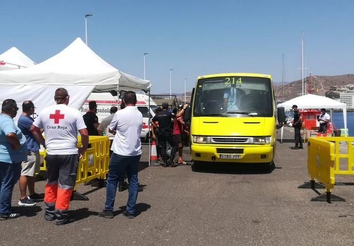 Traslado de inmigrantes a Las Palmas de Gran Canar