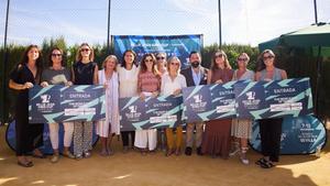 Foto de familia del acto en Sevilla