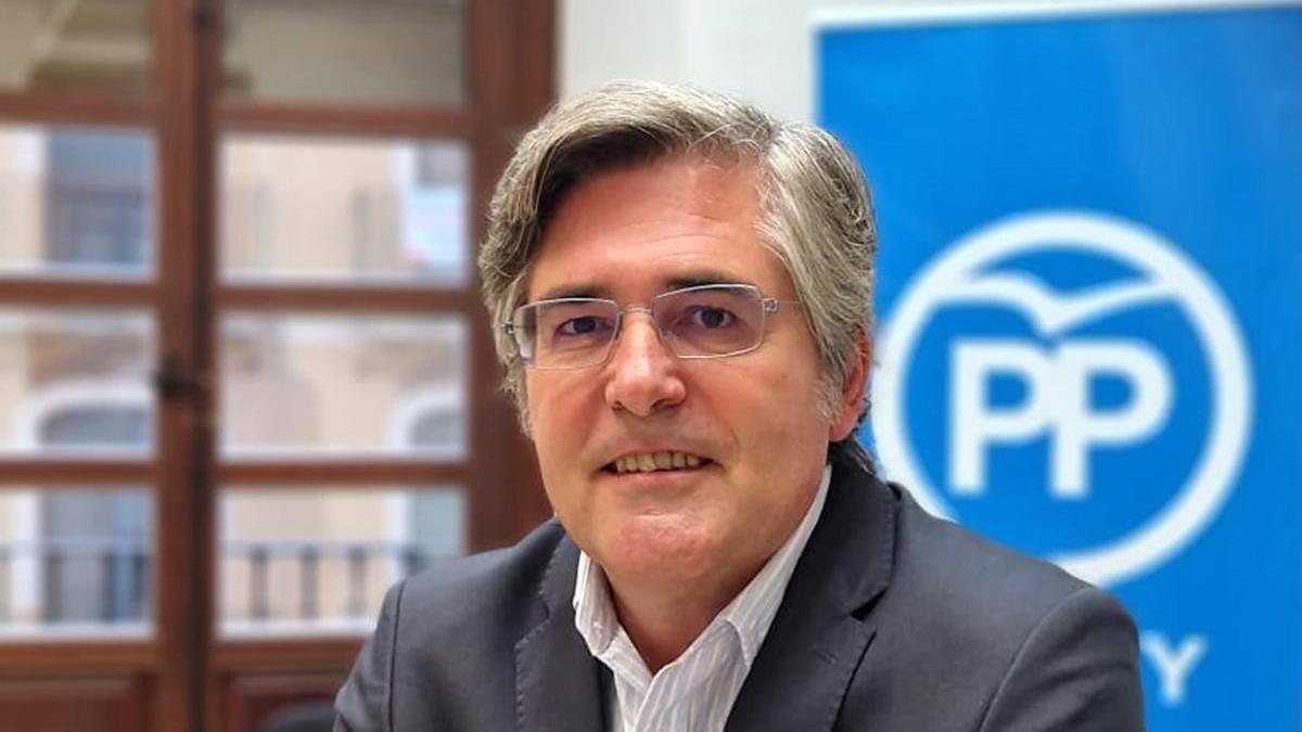 Carlos Pastor, candidato del PP a la alcaldía de Alcoy, en una imagen facilitada por el partido.