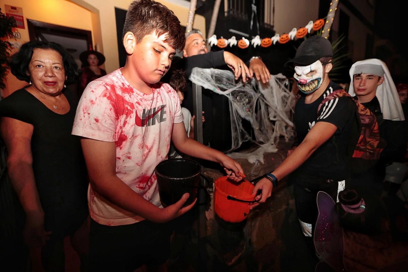 Ambiente de Hallowen en Pueblo Hinojosa