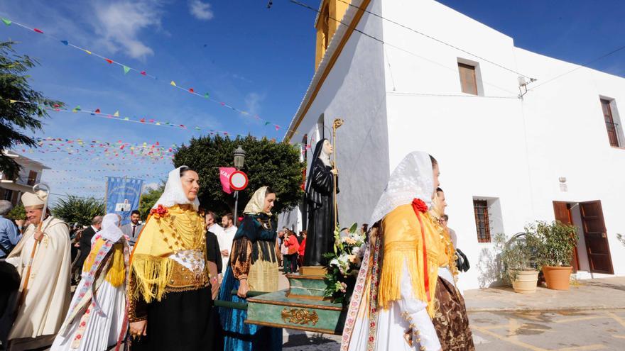Fiestas de Ibiza: Gran ambiente para celebrar el día de Santa Gertrudis