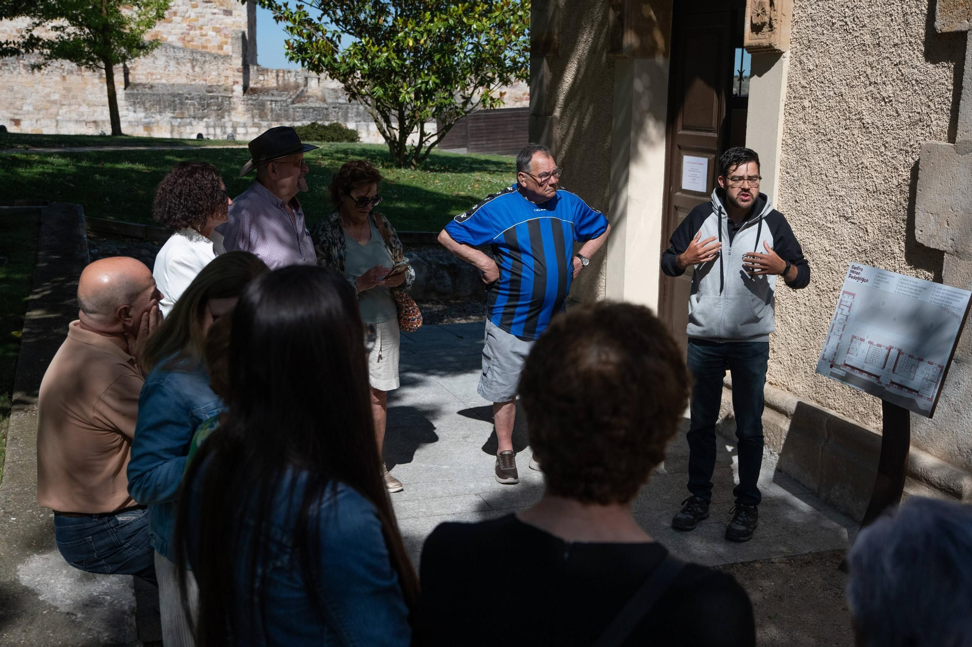 Visita de AFA Zamora al Museo Pedagógico