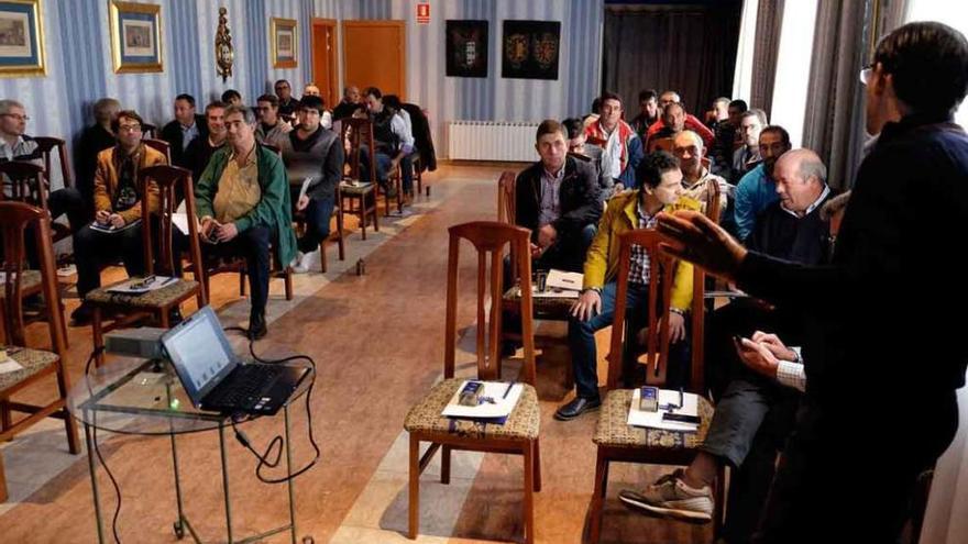 Un momento de la jornada formativa de Asovino celebrada ayer en Coreses.